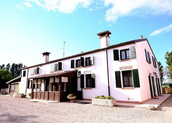 La Strozza Фермерский дом *